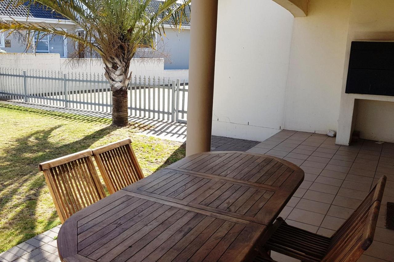 Fairway 2 Holiday Home Langebaan Exterior photo